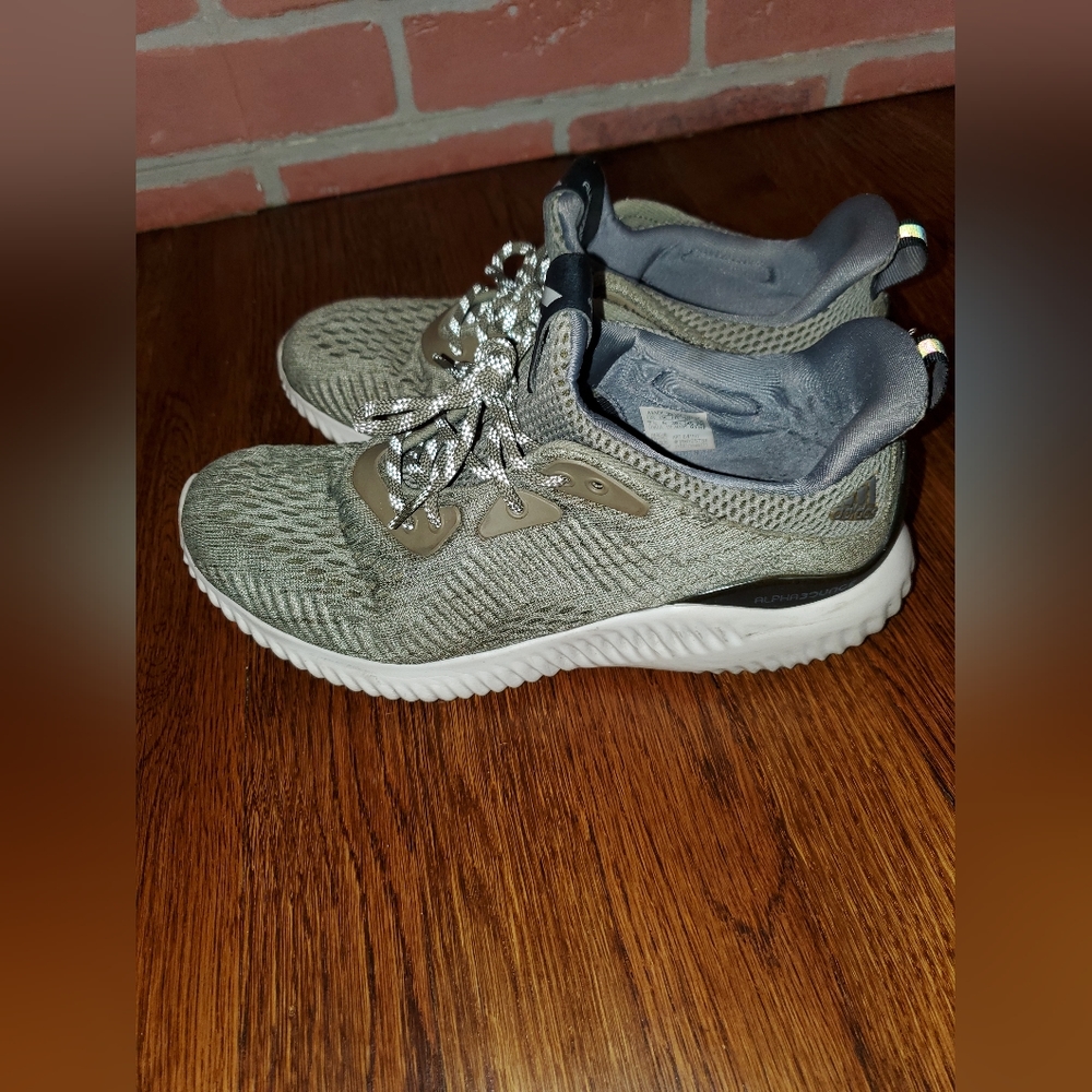 Adidas Alpha Bounce Army Green